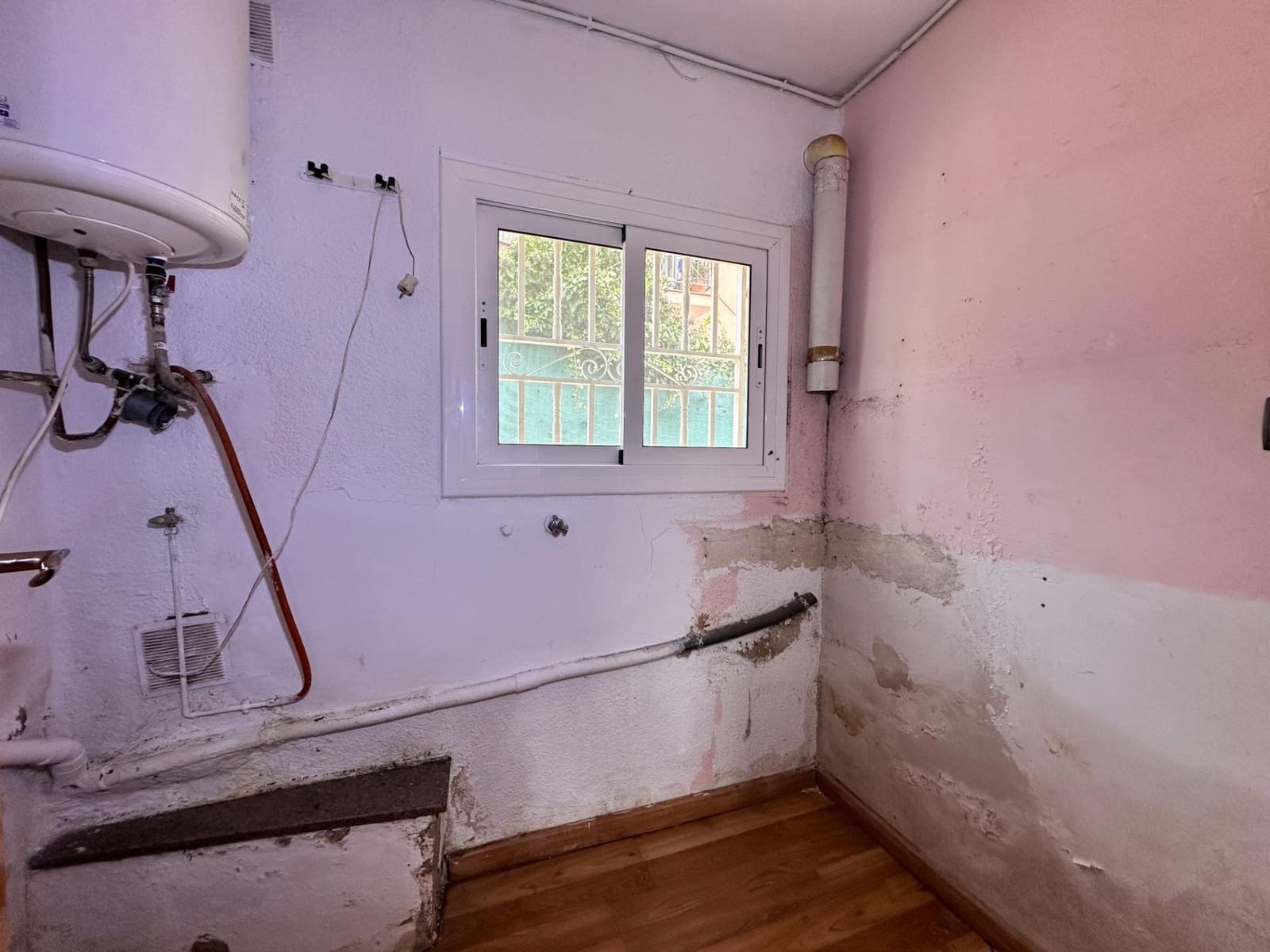2 soveværelse Villa til salg i La Bisbal del Penedes med garage - € 179.000 (Ref: 9908349)