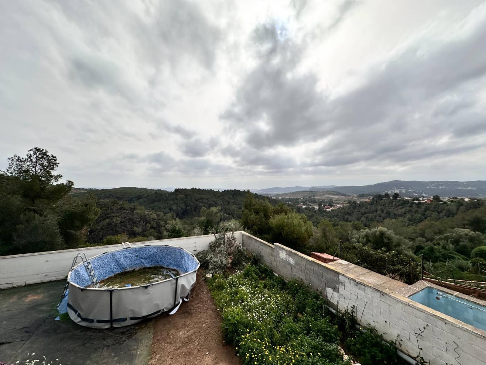 2 soveværelse Villa til salg i La Bisbal del Penedes med garage - € 179.000 (Ref: 9908349)