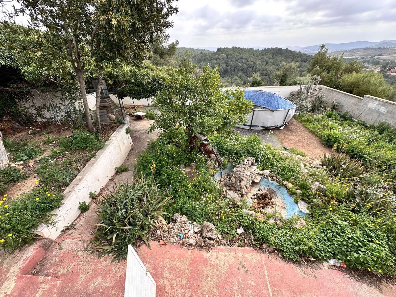 2 soveværelse Villa til salg i La Bisbal del Penedes med garage - € 179.000 (Ref: 9908349)