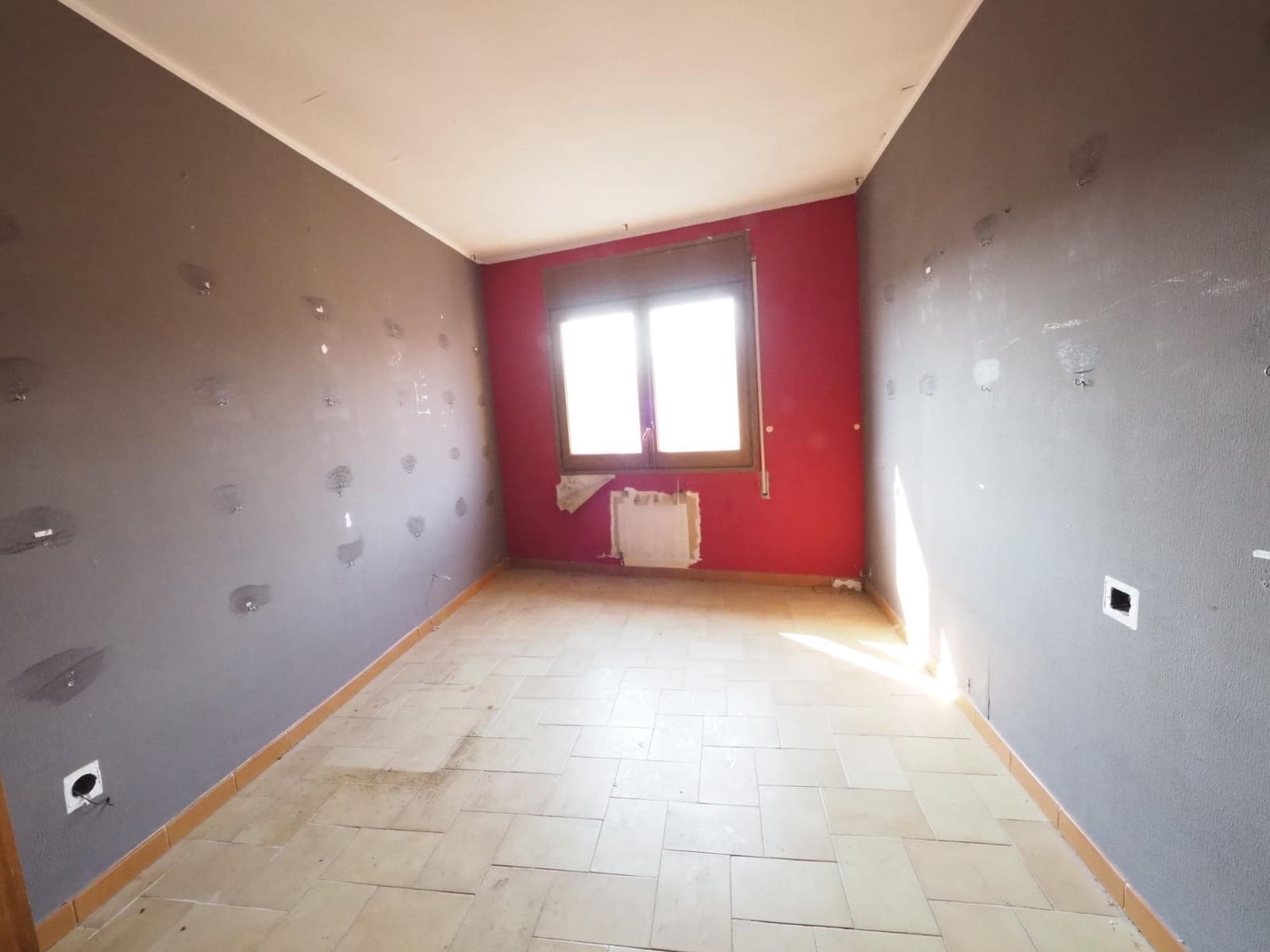 11 chambre Maison de Ville à vendre à Gironella avec garage - 99 000 € (Ref: 9908353)