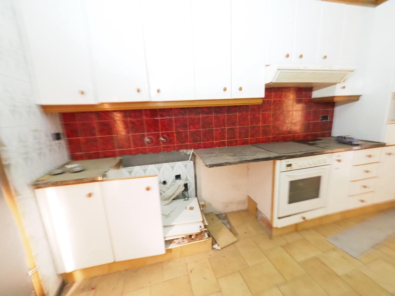 11 chambre Maison de Ville à vendre à Gironella avec garage - 99 000 € (Ref: 9908353)