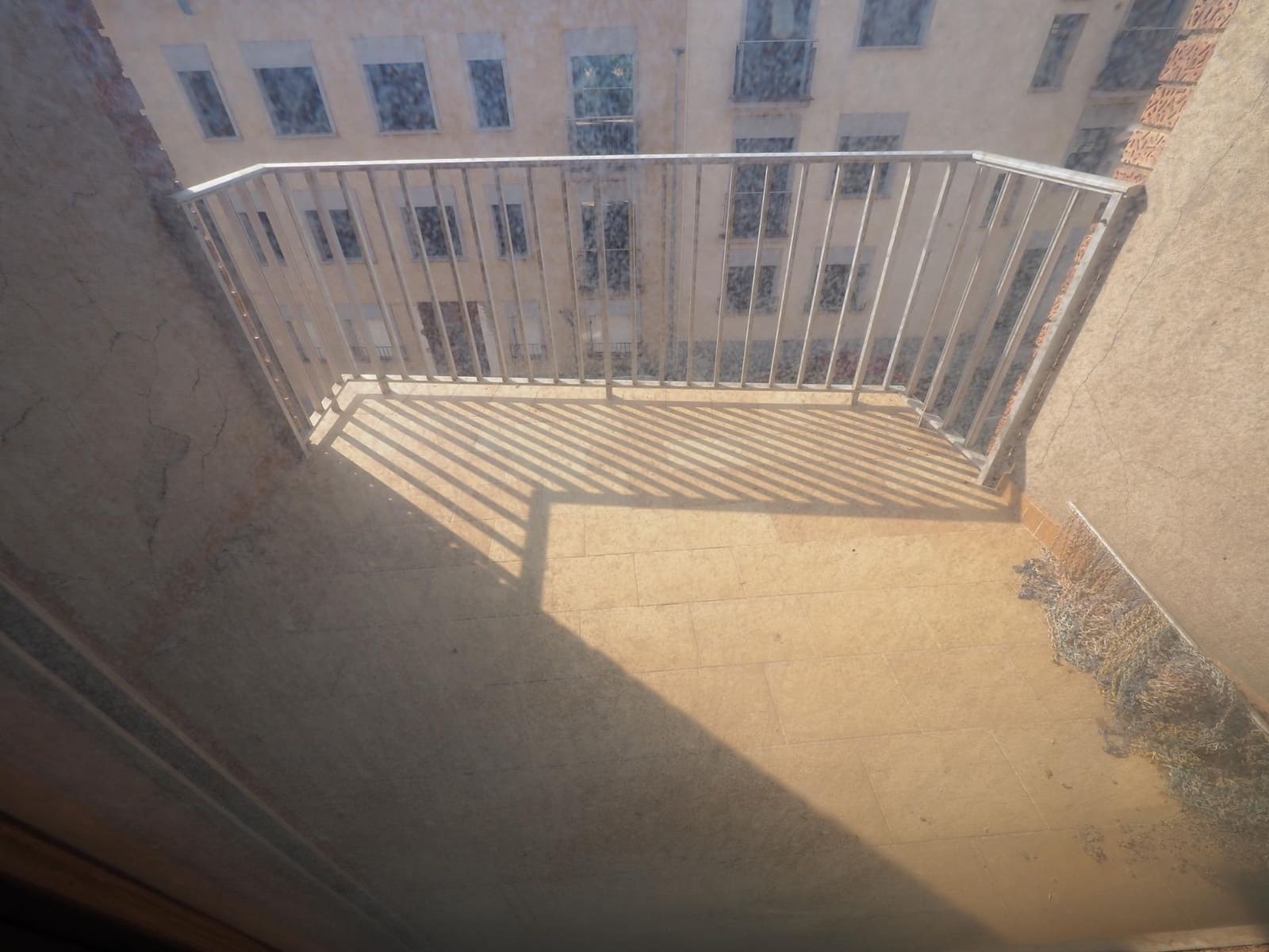 11 chambre Maison de Ville à vendre à Gironella avec garage - 99 000 € (Ref: 9908353)