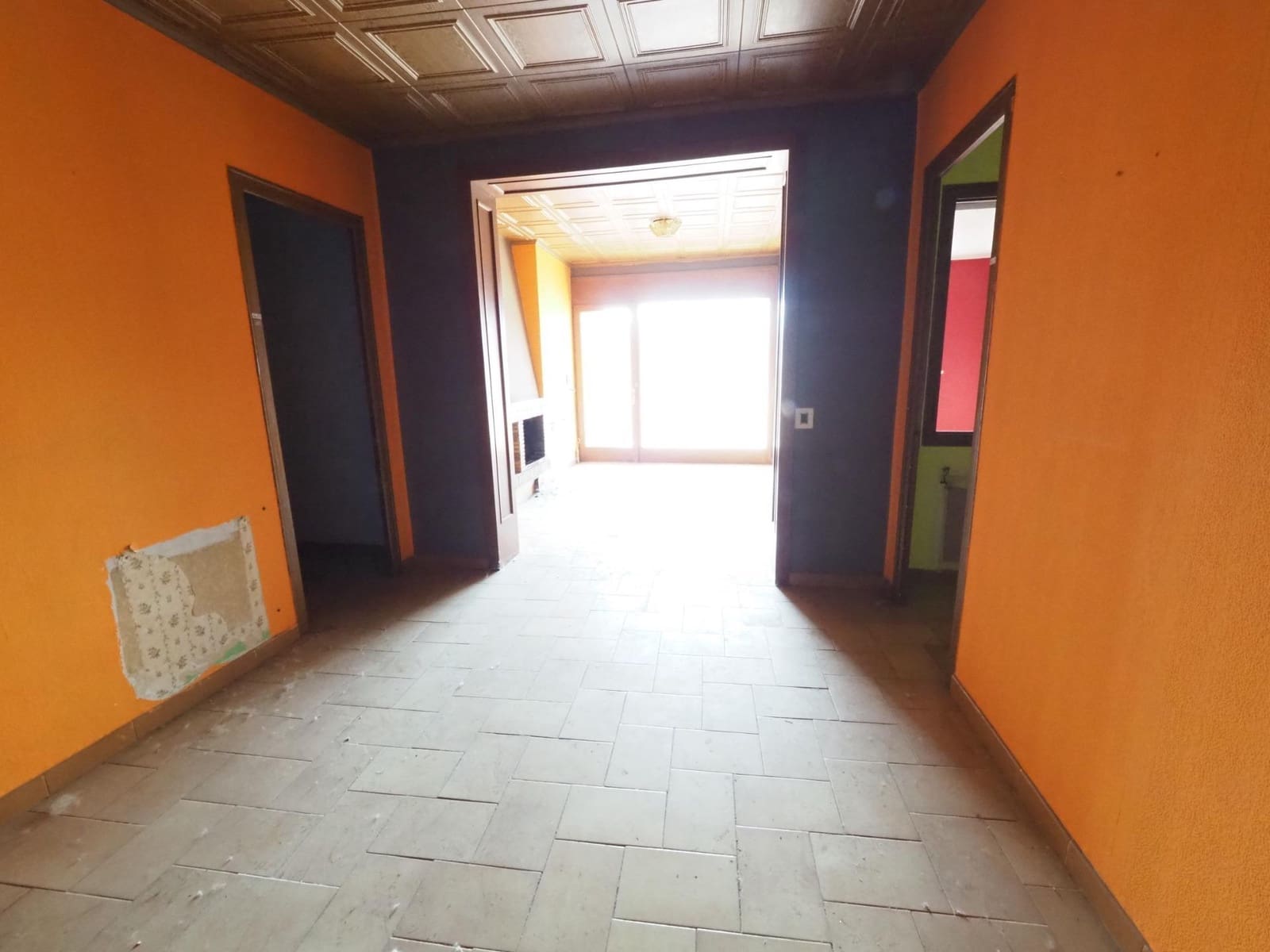 11 chambre Maison de Ville à vendre à Gironella avec garage - 99 000 € (Ref: 9908353)