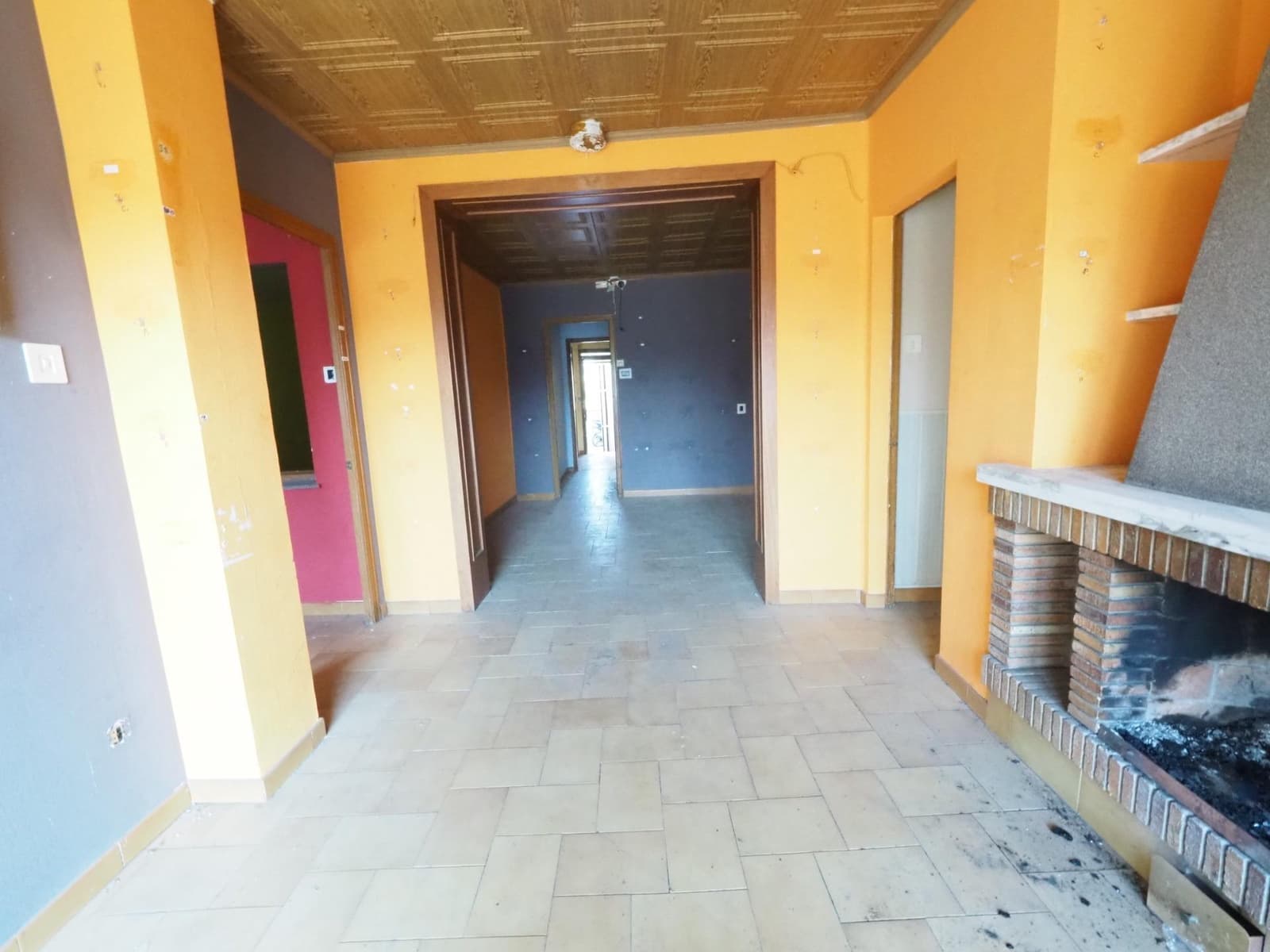 11 chambre Maison de Ville à vendre à Gironella avec garage - 99 000 € (Ref: 9908353)