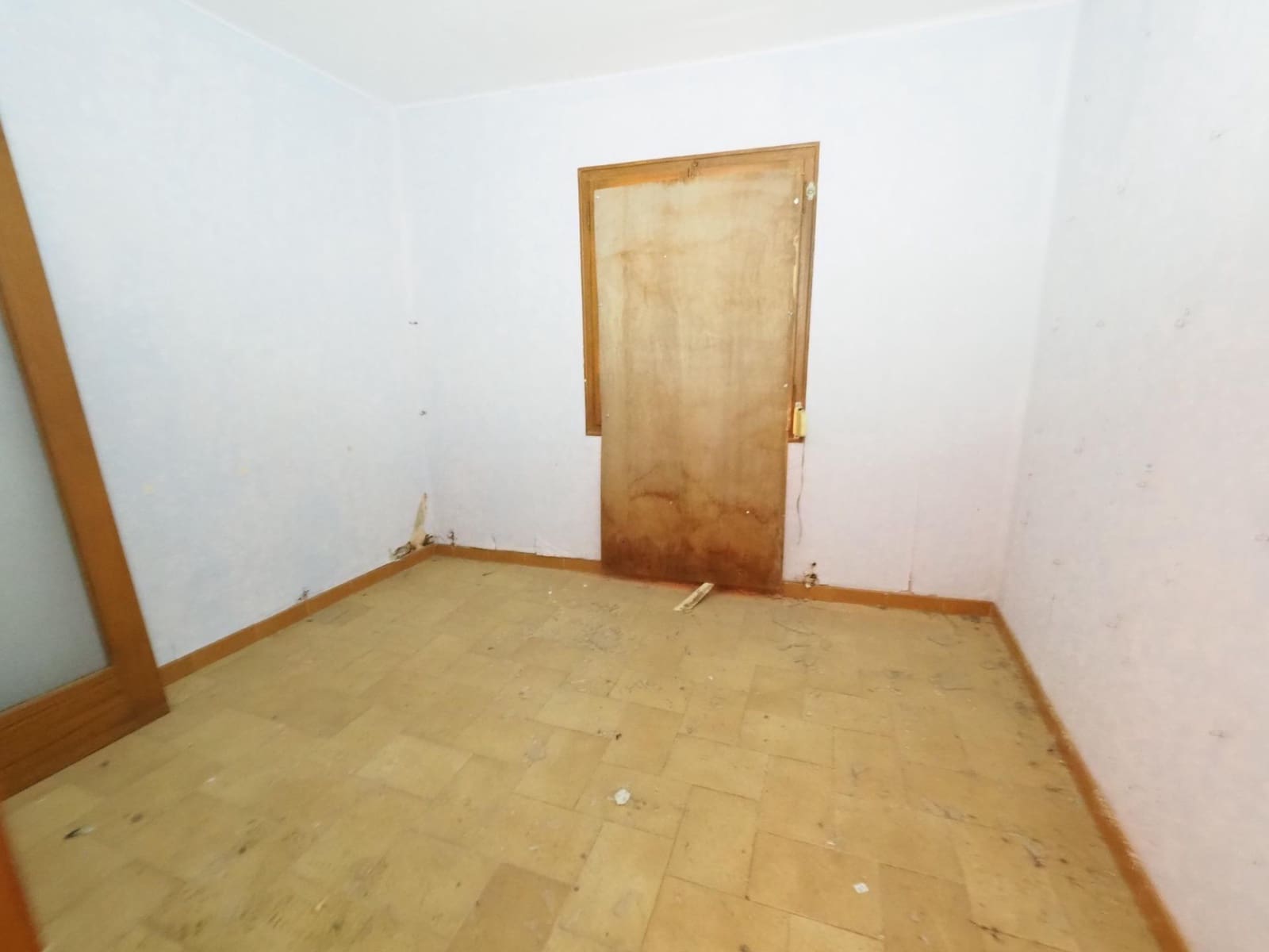 11 chambre Maison de Ville à vendre à Gironella avec garage - 99 000 € (Ref: 9908353)