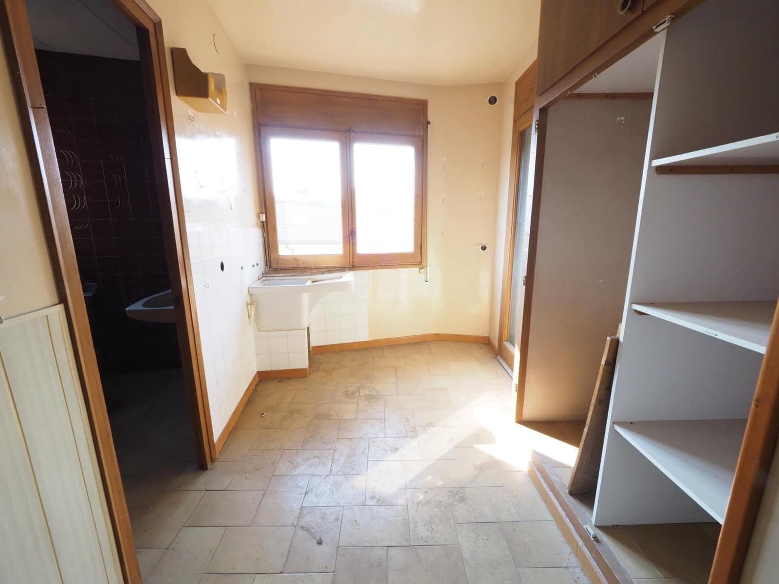 11 chambre Maison de Ville à vendre à Gironella avec garage - 99 000 € (Ref: 9908353)