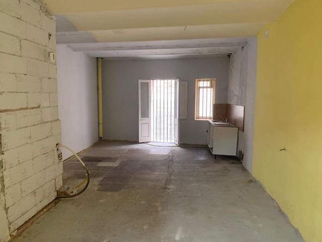 Piso de 3 habitaciones en Monistrol de Montserrat en venta - 56.910 € (Ref: 9908355)