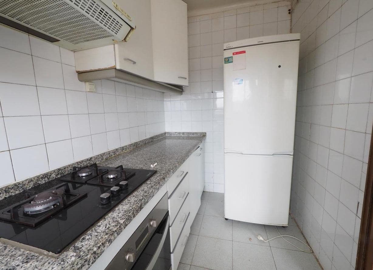 3 Zimmer Wohnung zu verkaufen in Terrassa - 120.000 € (Ref: 9908356)