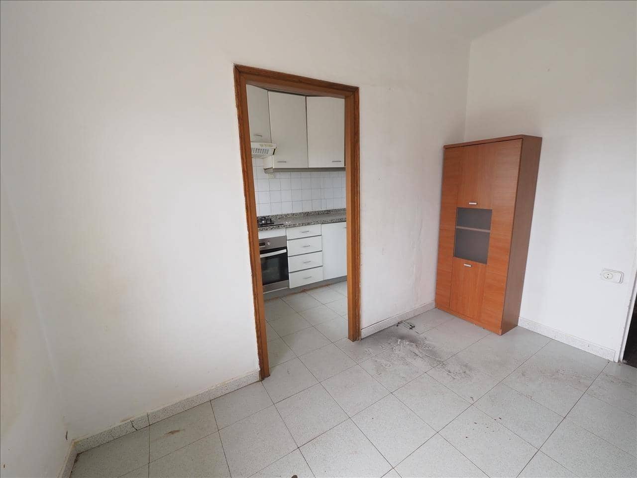 3 Zimmer Wohnung zu verkaufen in Terrassa - 120.000 € (Ref: 9908356)