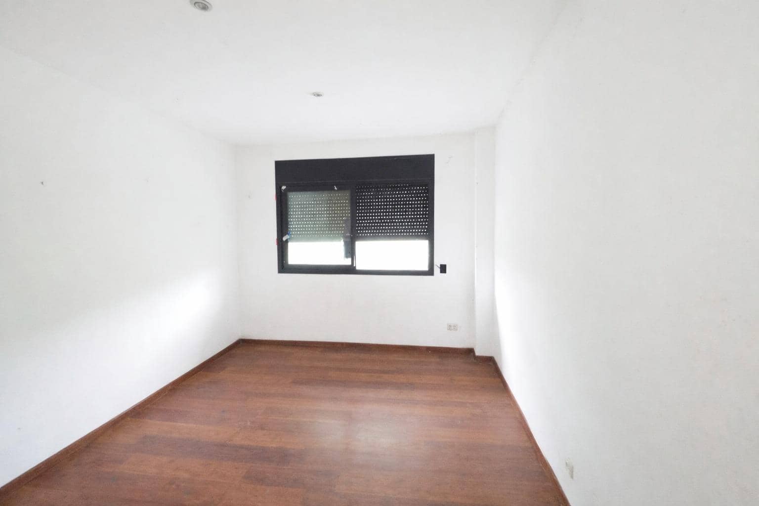 4 soverom Villa til salgs i Cabrils med svømmebasseng garasje - € 720 000 (Ref: 9908357)
