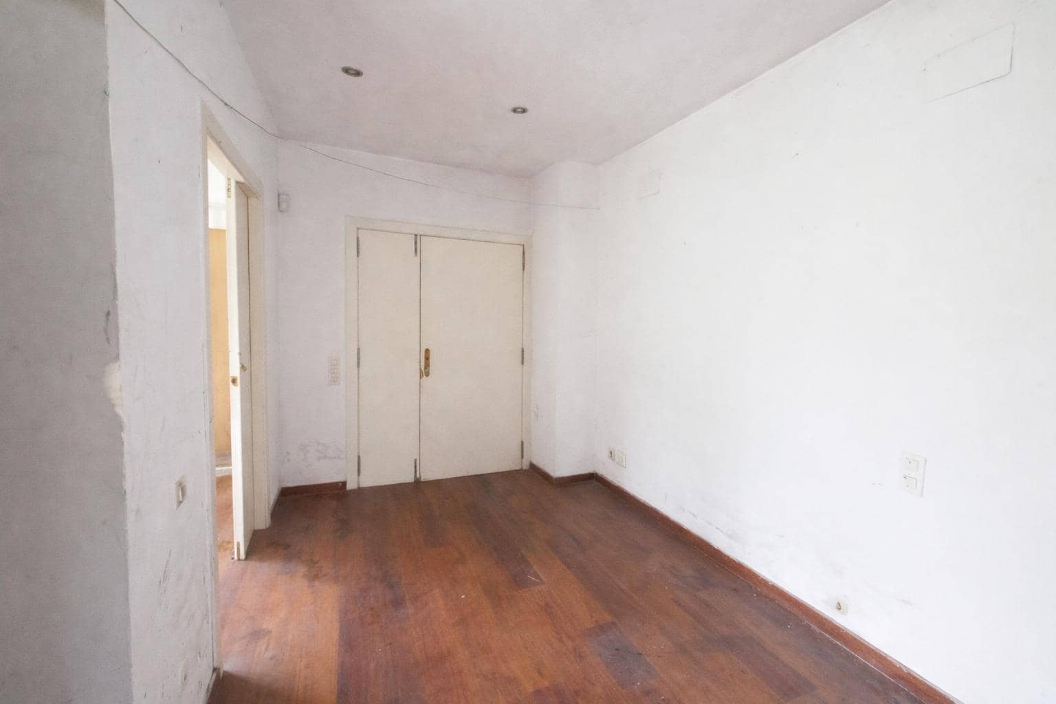 4 soverom Villa til salgs i Cabrils med svømmebasseng garasje - € 720 000 (Ref: 9908357)