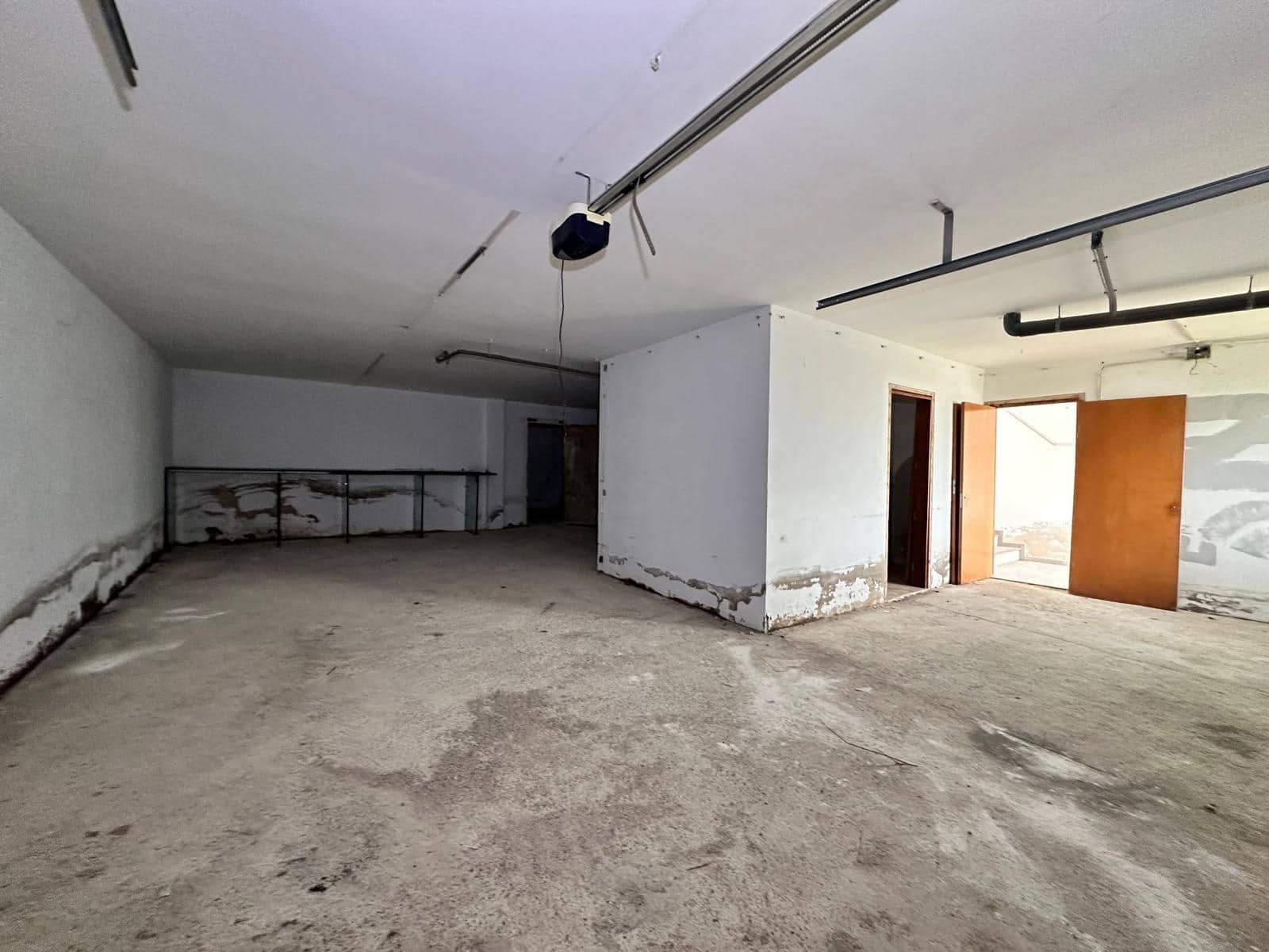 4 slaapkamer Villa te koop in Bescano met garage - € 240.000 (Ref: 9908358)