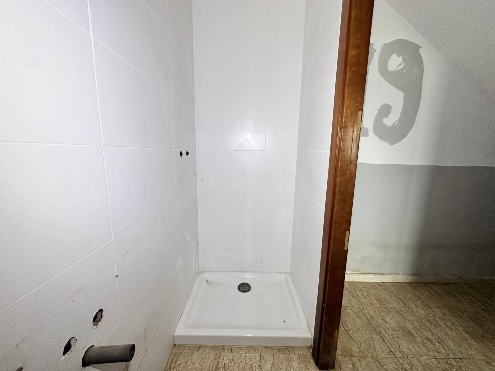 4 slaapkamer Villa te koop in Bescano met garage - € 240.000 (Ref: 9908358)