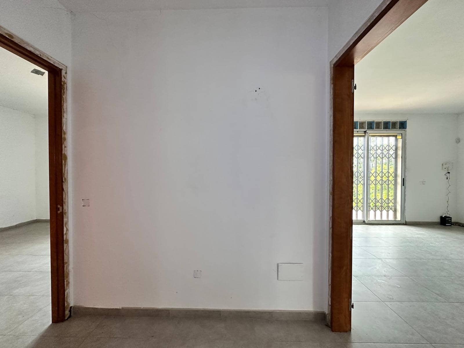 4 slaapkamer Villa te koop in Bescano met garage - € 240.000 (Ref: 9908358)