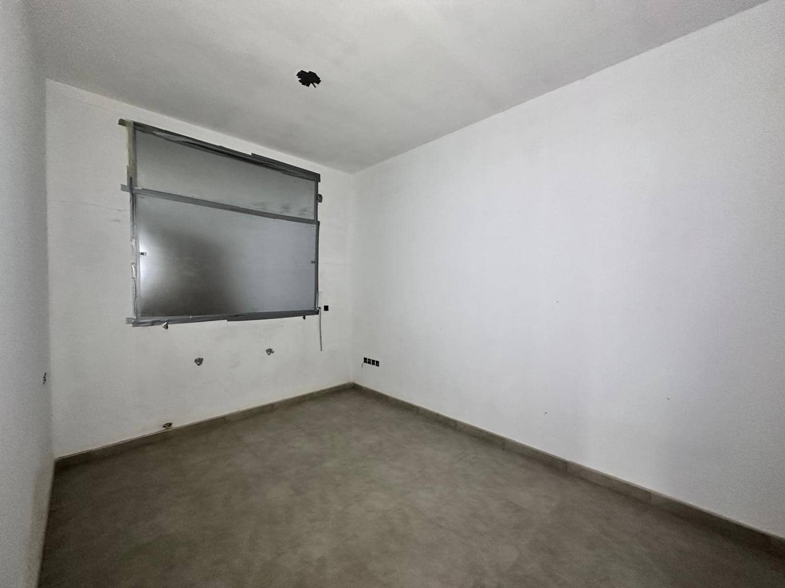4 slaapkamer Villa te koop in Bescano met garage - € 240.000 (Ref: 9908358)