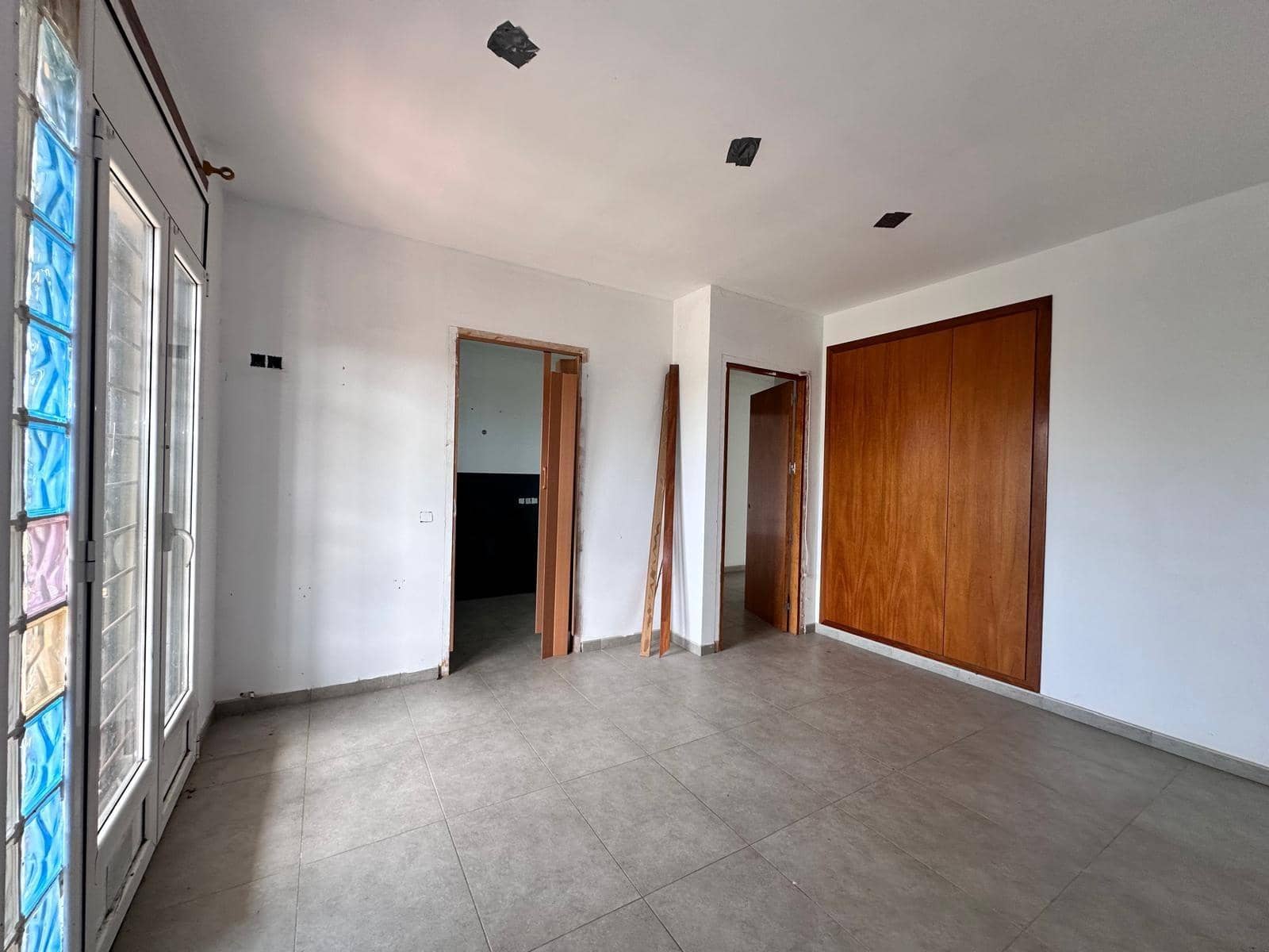 4 slaapkamer Villa te koop in Bescano met garage - € 240.000 (Ref: 9908358)