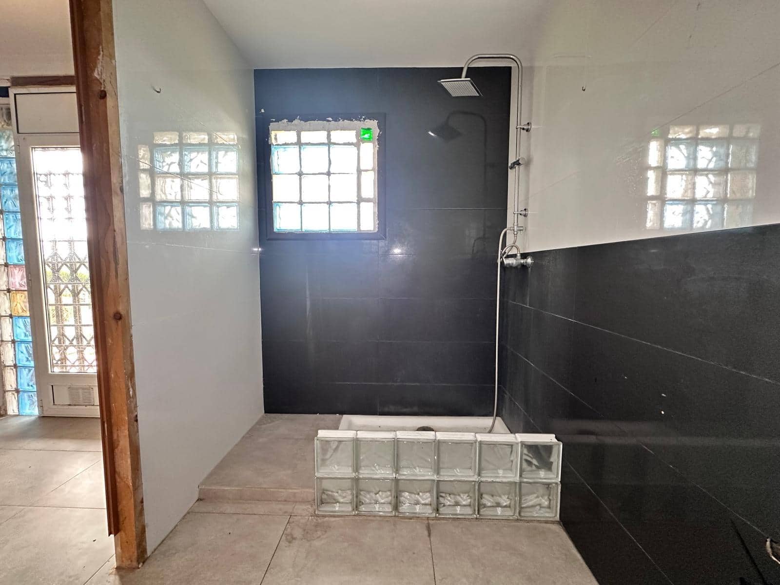 4 slaapkamer Villa te koop in Bescano met garage - € 240.000 (Ref: 9908358)