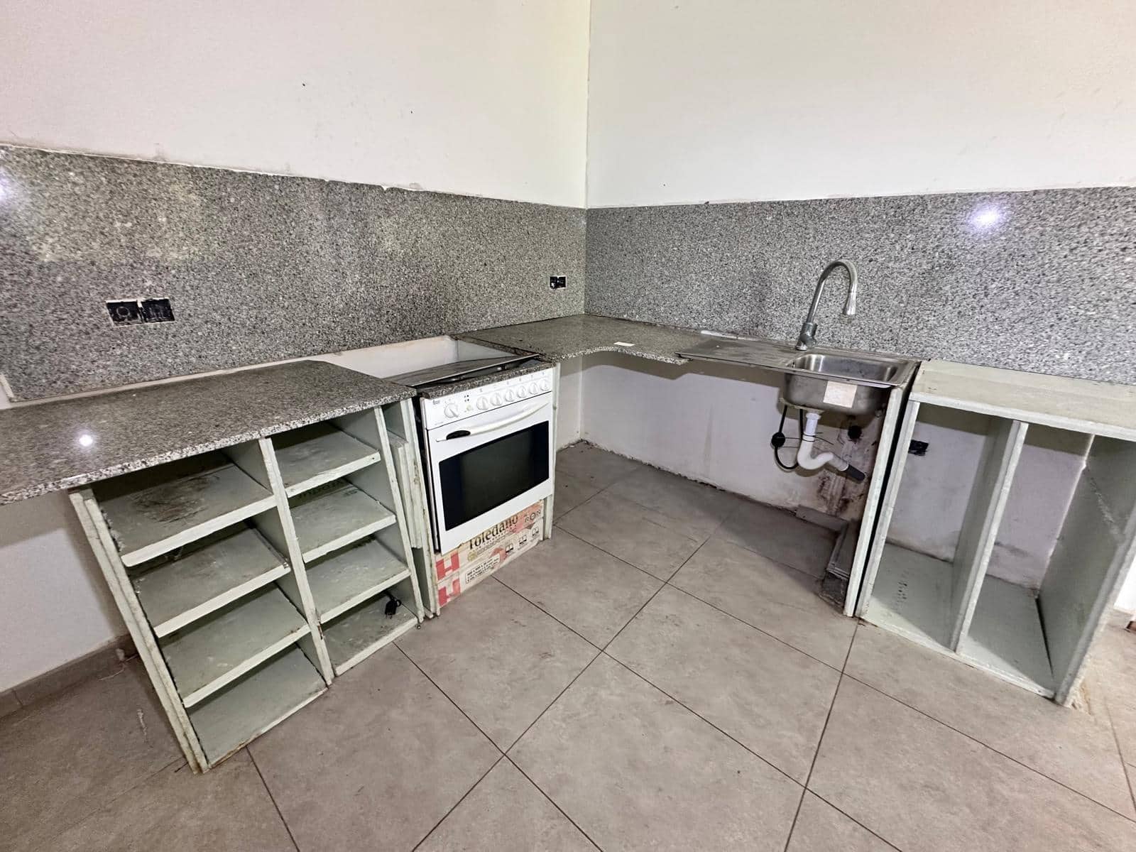 4 slaapkamer Villa te koop in Bescano met garage - € 240.000 (Ref: 9908358)