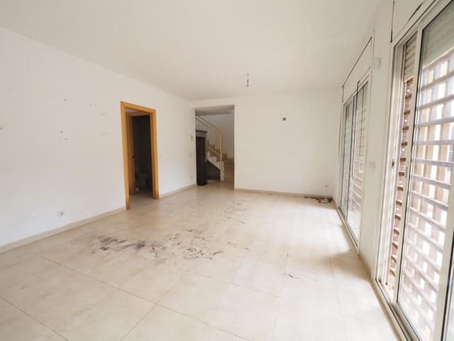 3 camera da letto Villetta a Schiera in vendita in Santa Oliva con garage - 189.000 € (Rif: 9908359)