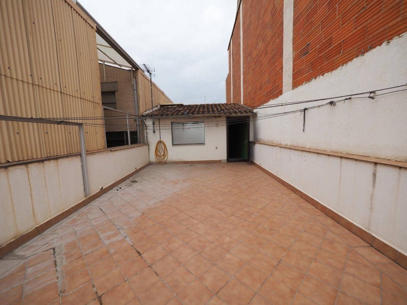 5 chambre Appartement à vendre à Terrassa - 219 000 € (Ref: 9908365)