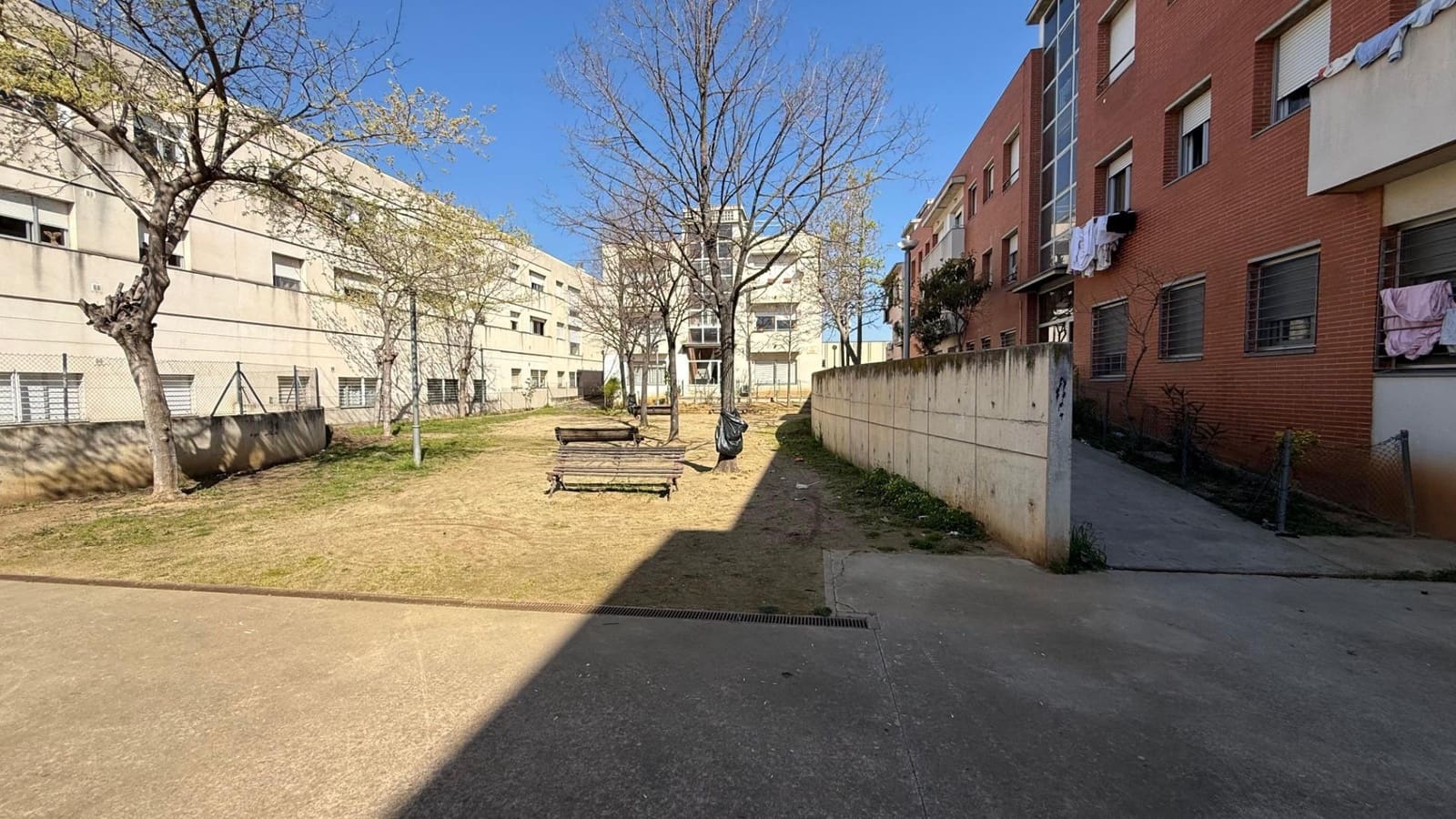 3 slaapkamer Flat te koop in Sabadell - € 110.000 (Ref: 9908372)