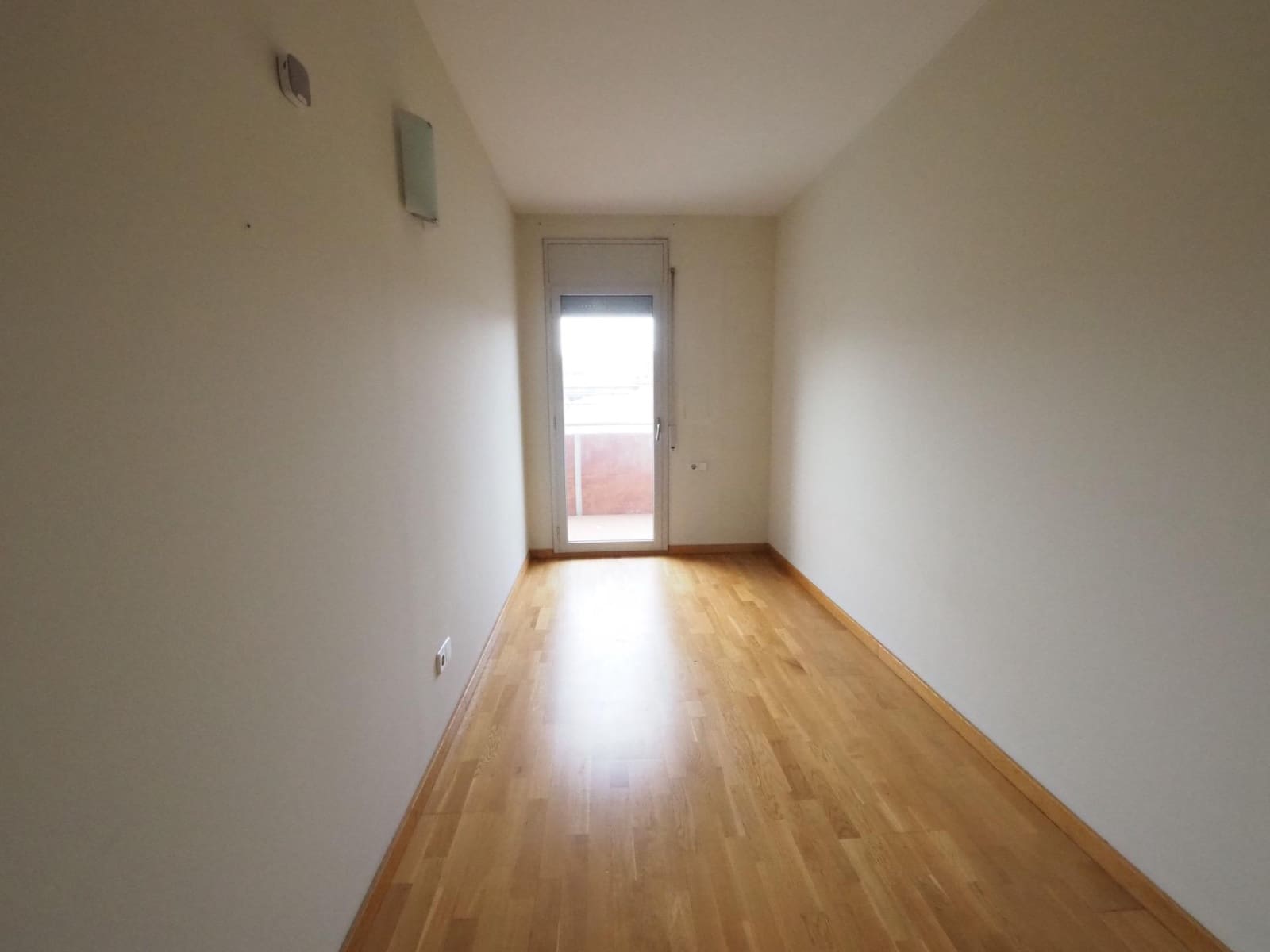 2 Zimmer Wohnung zu verkaufen in Cerdanyola del Valles mit Garage - 155.000 € (Ref: 9908373)