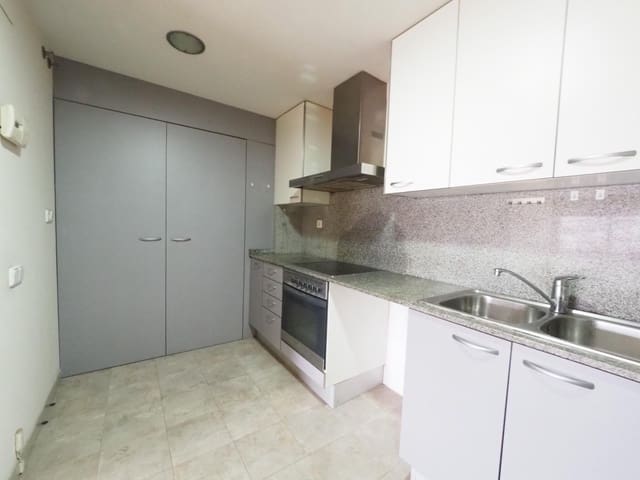 2 camera da letto Appartamento in vendita in Cerdanyola del Vallès con garage - 155.000 € (Rif: 9908373)