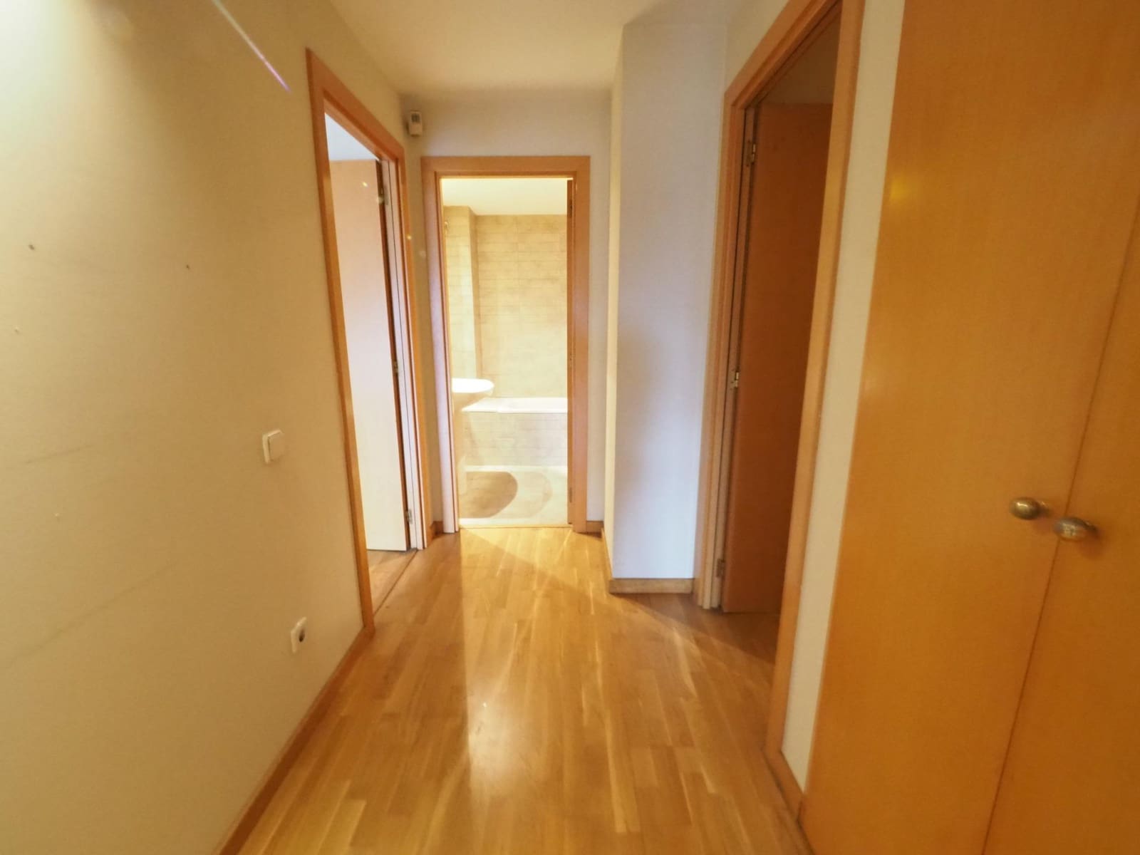 2 Zimmer Wohnung zu verkaufen in Cerdanyola del Valles mit Garage - 155.000 € (Ref: 9908373)