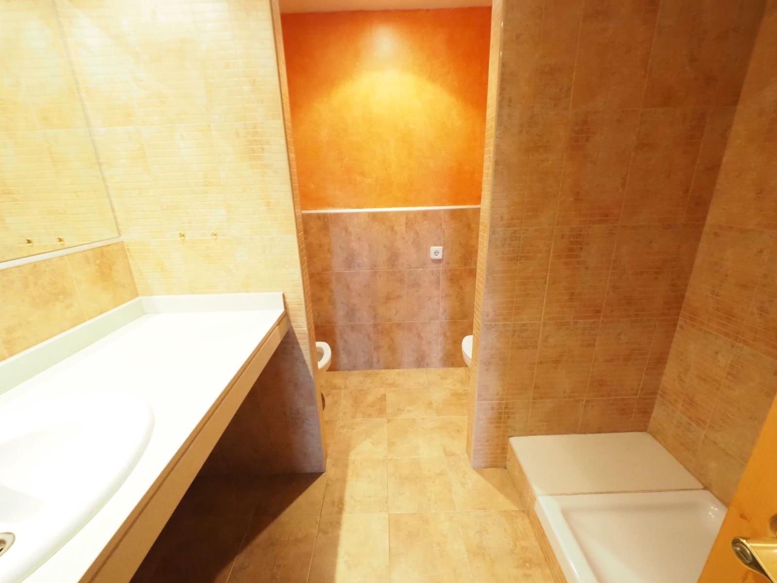 2 Zimmer Wohnung zu verkaufen in Cerdanyola del Valles mit Garage - 155.000 € (Ref: 9908373)