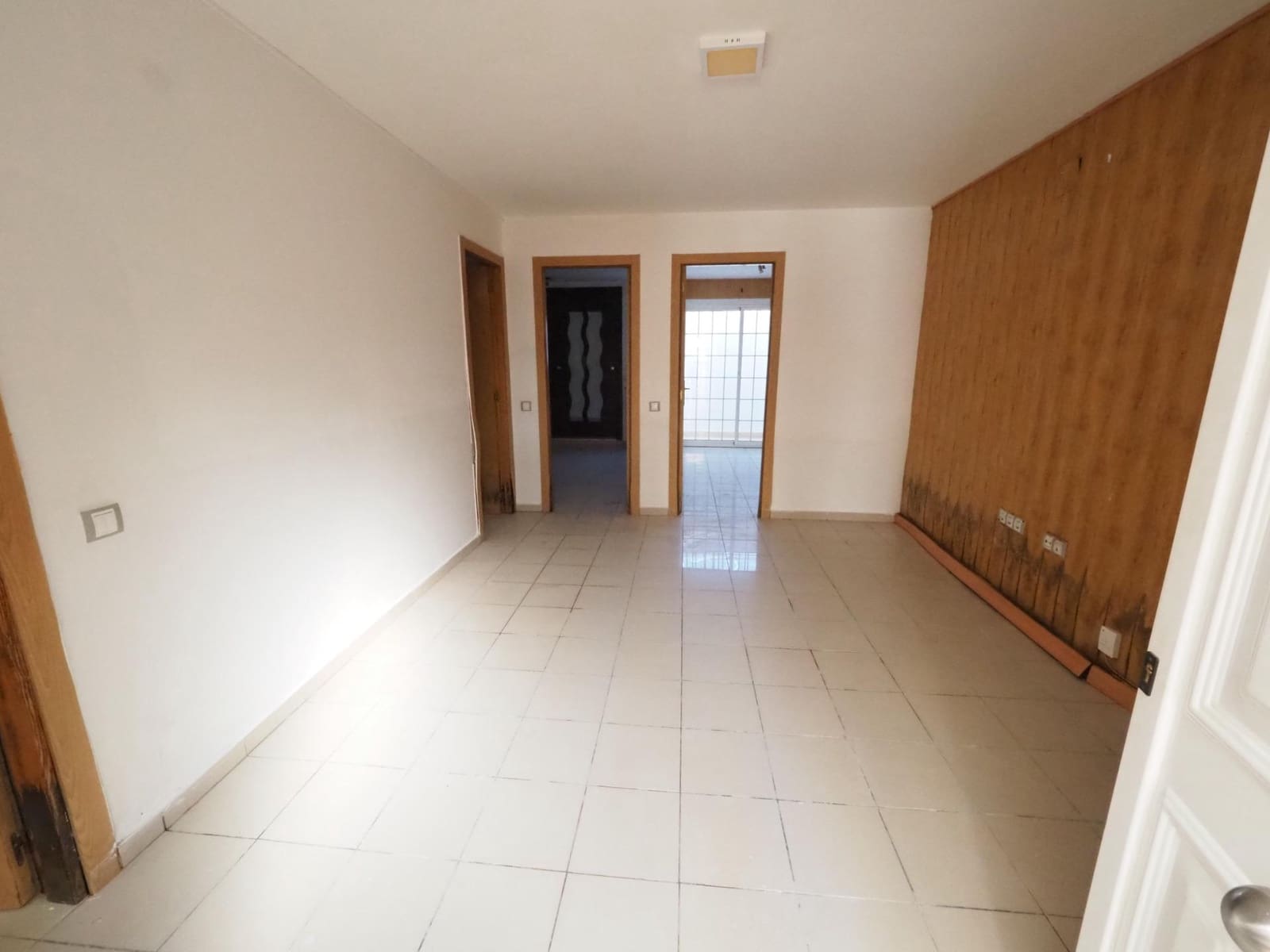 2 soverom Leilighet til salgs i Terrassa - € 52 000 (Ref: 9908377)