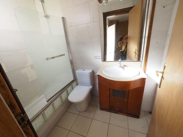 2 soverom Leilighet til salgs i Terrassa - € 52 000 (Ref: 9908377)