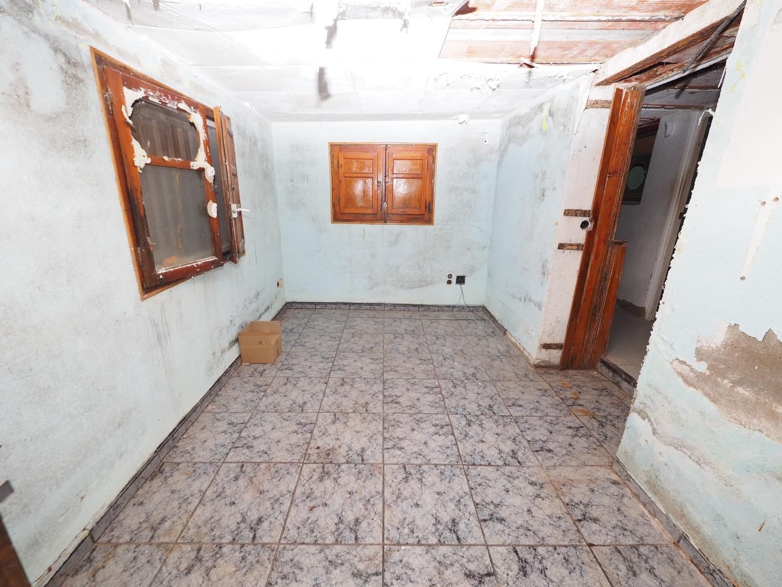 Chalet de 3 habitaciones en La Torre de Claramunt en venta - 79.000 € (Ref: 9908380)