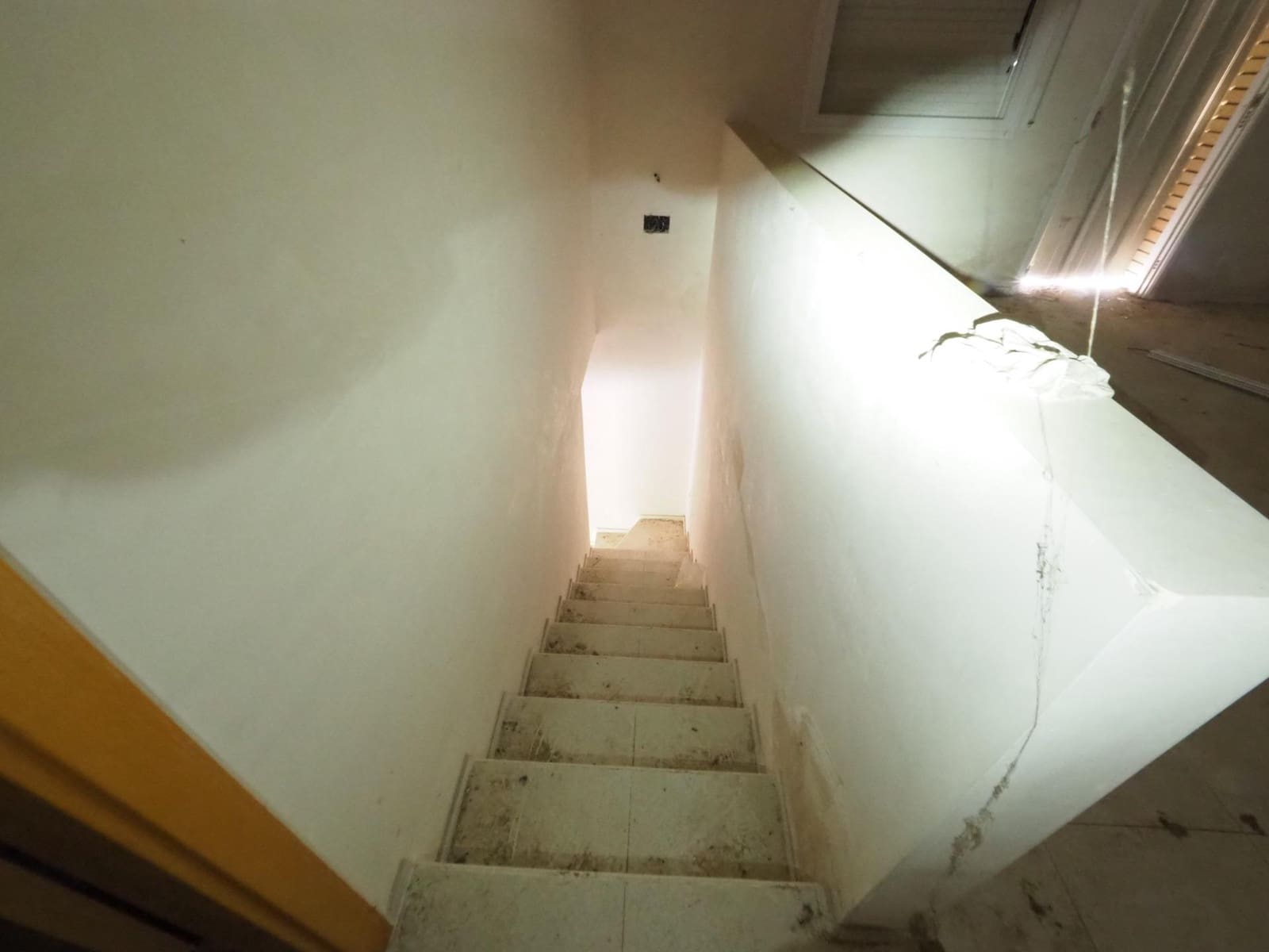 Chalet de 3 habitaciones en La Torre de Claramunt en venta con garaje - 126.000 € (Ref: 9908382)