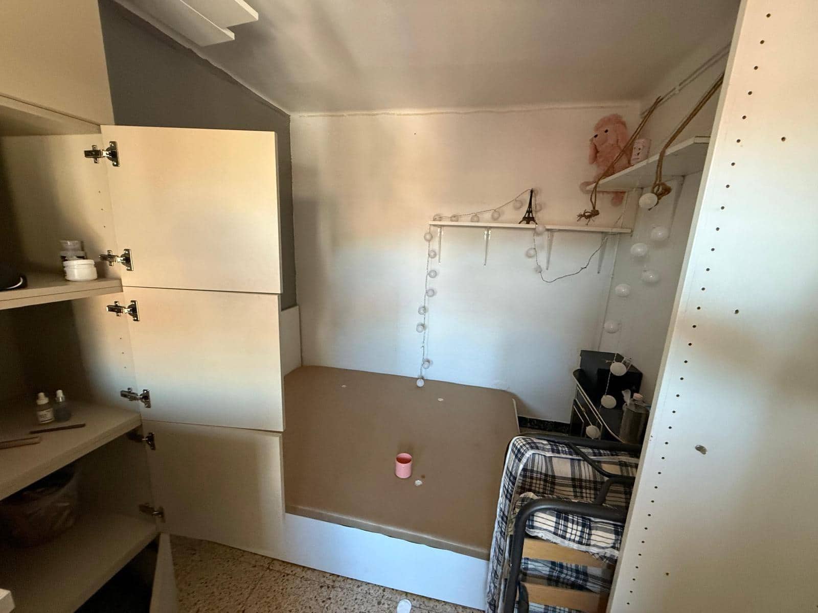 4 Zimmer Wohnung zu verkaufen in Barcelona Stadt - 166.500 € (Ref: 9908384)