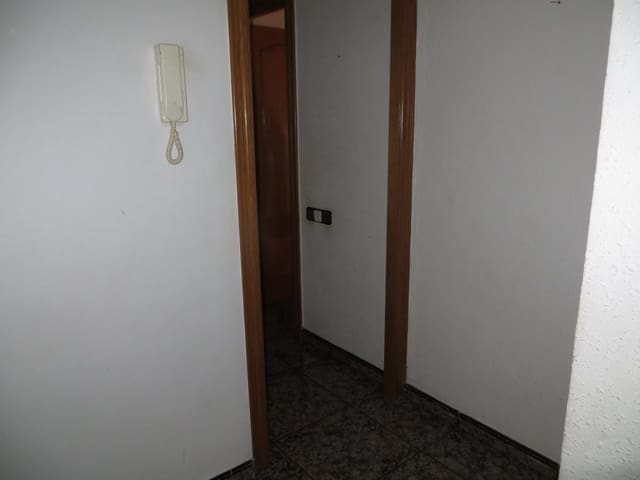 3 soverom Leilighet til salgs i Terrassa - € 81 000 (Ref: 9908385)