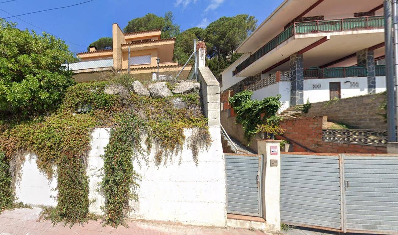 4 chambre Villa/Maison à vendre à Dosrius avec garage - 263 700 € (Ref: 9908387)