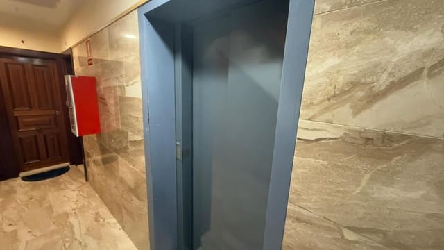 3 quarto Penthouse para venda em Terrassa - 127 000 € (Ref: 9908388)