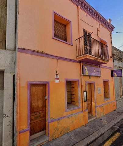 3 soveværelse Byhus til salg i Figueres - € 162.000 (Ref: 9908389)