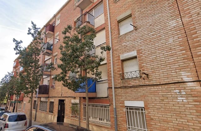 3 Zimmer Wohnung zu verkaufen in Terrassa - 80.900 € (Ref: 9908393)