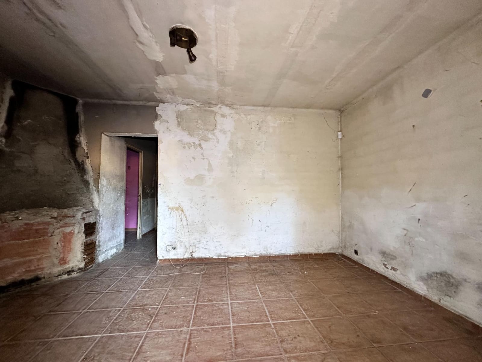 Chalet de 3 habitaciones en Sant Salvador de Guardiola en venta - 105.000 € (Ref: 9908394)