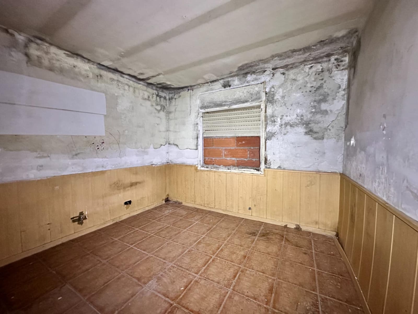 Chalet de 3 habitaciones en Sant Salvador de Guardiola en venta - 105.000 € (Ref: 9908394)
