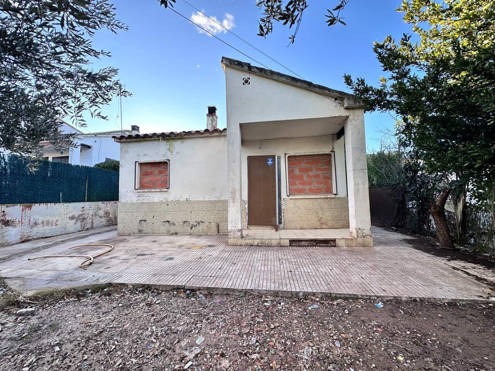 Chalet de 3 habitaciones en Sant Salvador de Guardiola en venta - 105.000 € (Ref: 9908394)