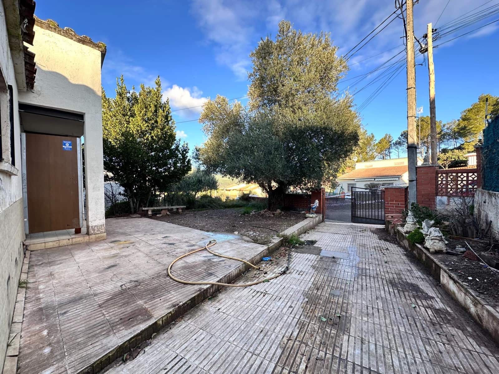 Chalet de 3 habitaciones en Sant Salvador de Guardiola en venta - 105.000 € (Ref: 9908394)