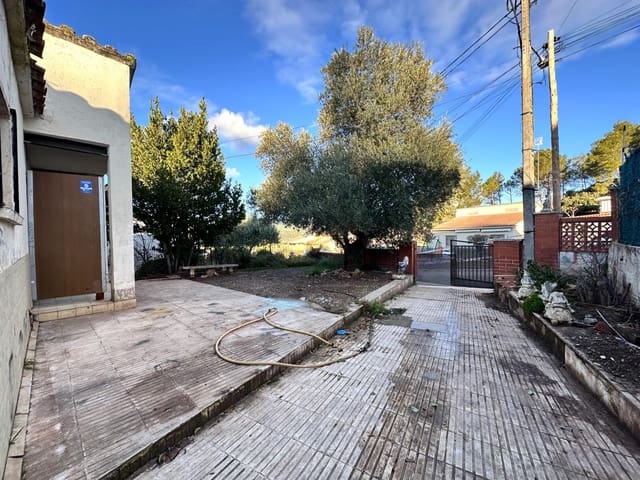 Chalet de 3 habitaciones en Sant Salvador de Guardiola en venta - 105.000 € (Ref: 9908394)