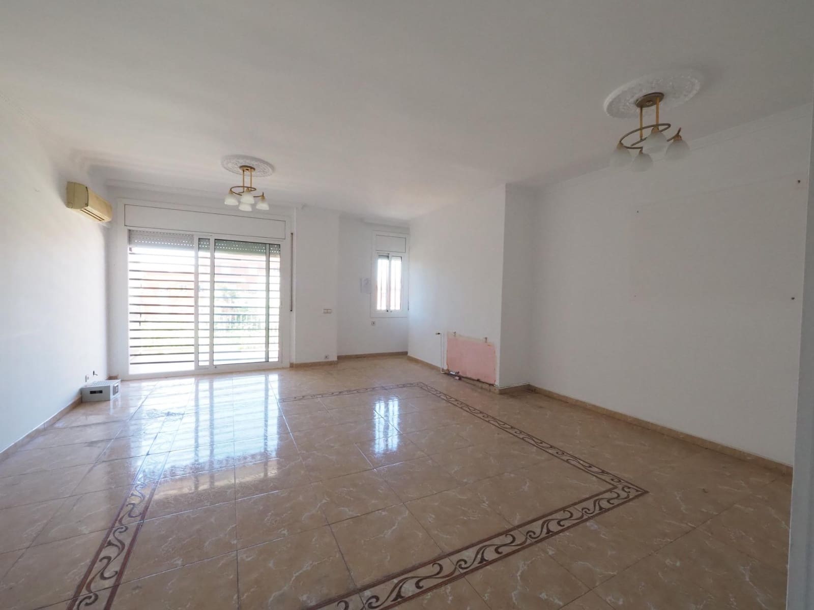 3 quarto Apartamento para venda em Gava - 299 000 € (Ref: 9908396)