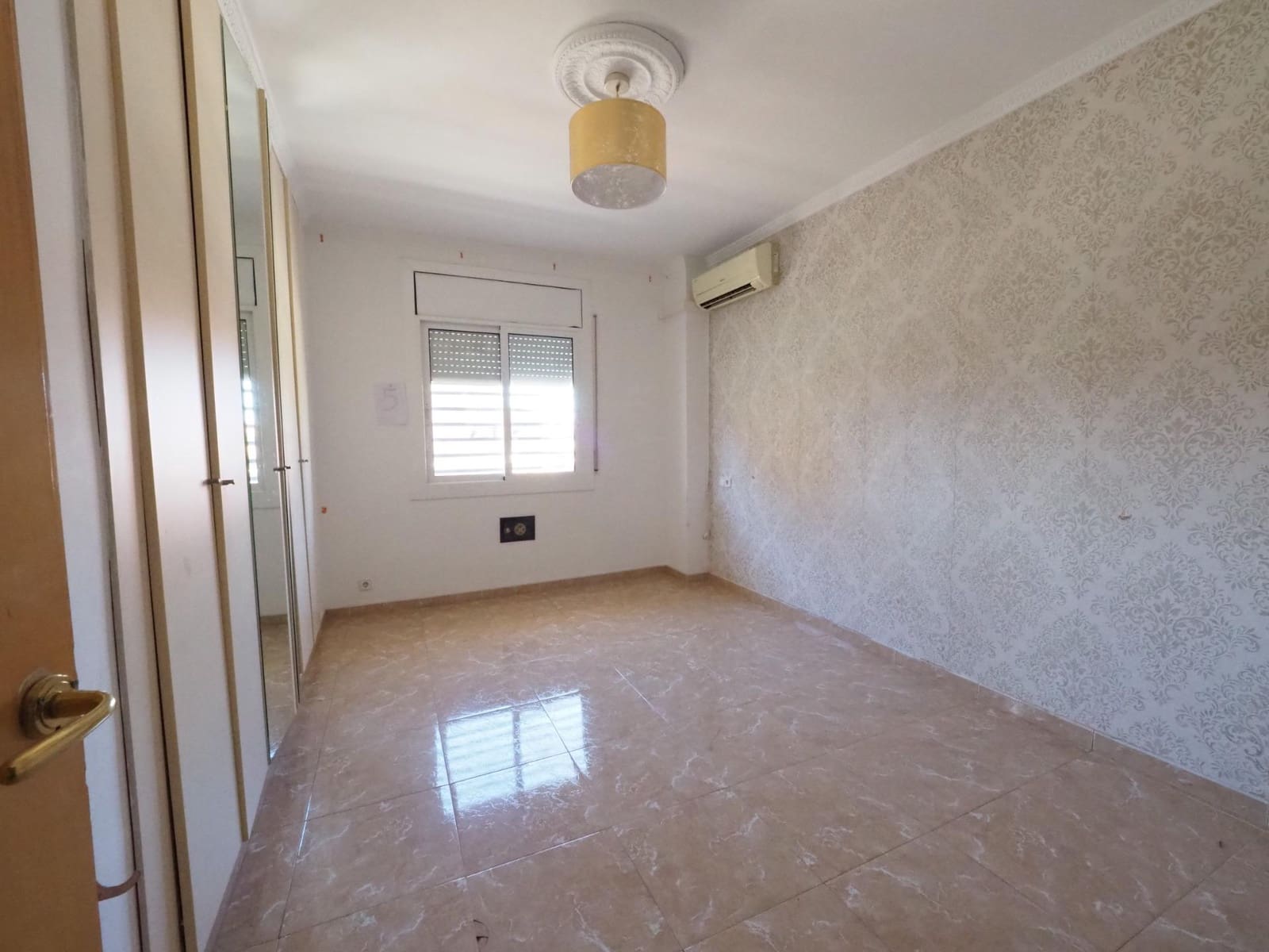 3 quarto Apartamento para venda em Gava - 299 000 € (Ref: 9908396)