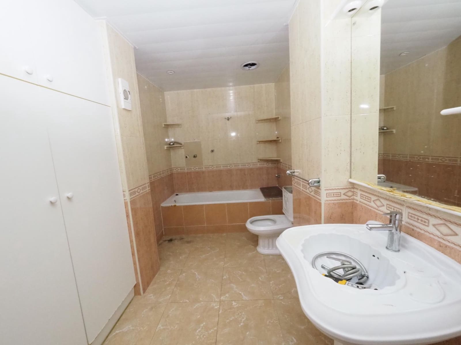 3 quarto Apartamento para venda em Gava - 299 000 € (Ref: 9908396)