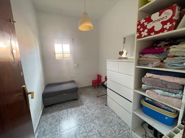 7 camera da letto Villetta a Schiera in vendita in Terrassa - 267.500 € (Rif: 9908404)