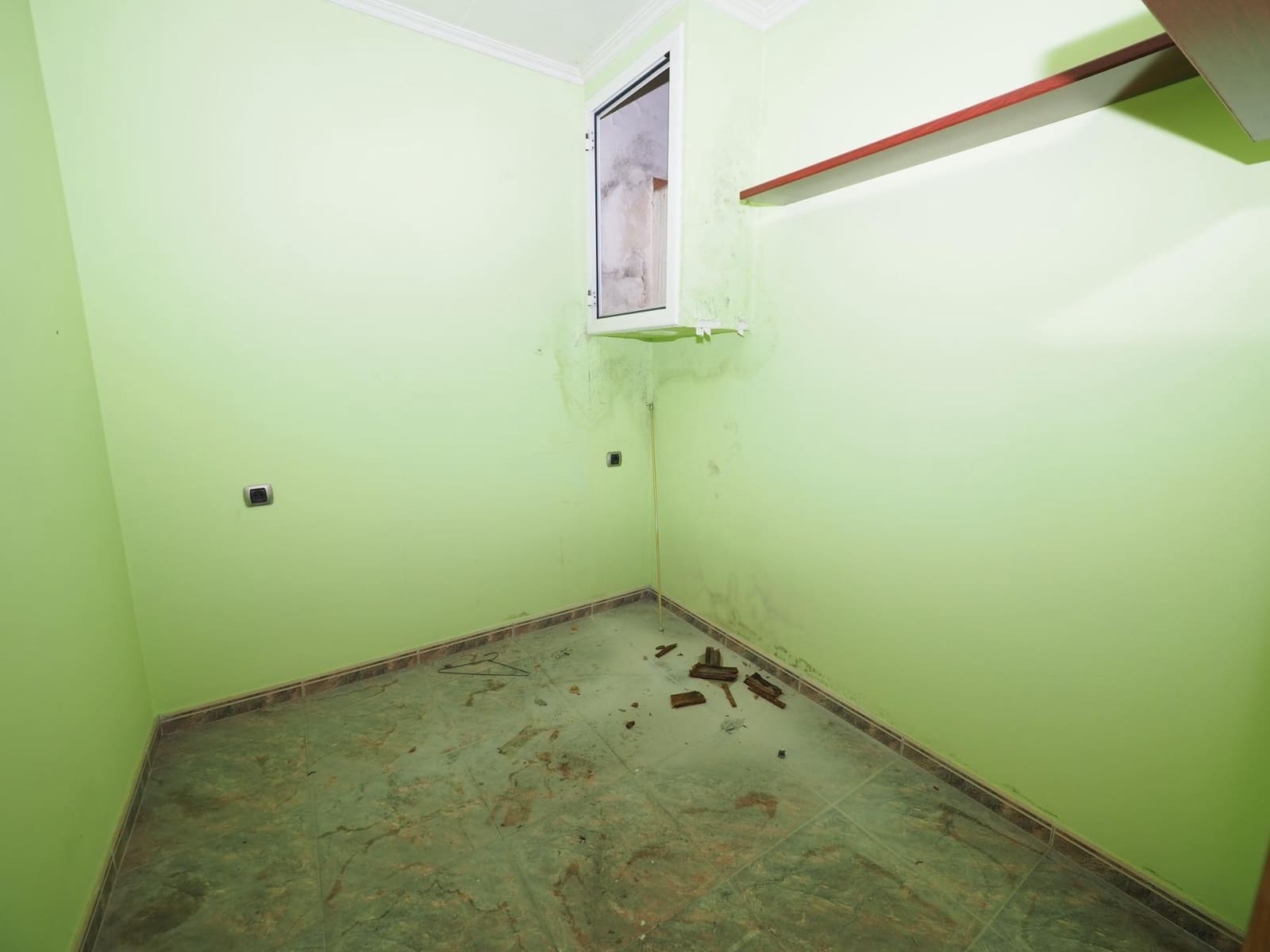 Casa de 5 habitaciones en Terrassa en venta con garaje - 450.000 € (Ref: 9908406)
