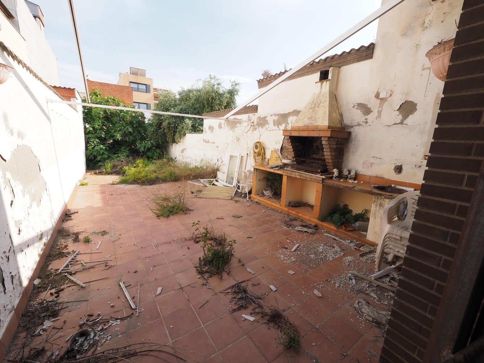 Casa de 5 habitaciones en Terrassa en venta con garaje - 450.000 € (Ref: 9908406)